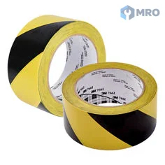 3M 766 50mm x 33m เทปตีเส้นเตือนอันตราย 3M 766 ลายดำ-เหลือง กว้าง 50 มม. ยาว 33 ม.
